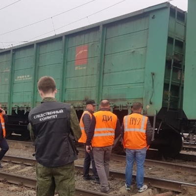 Число жертв столкновения грузовика и поезда в Приамурье увеличилось до двух