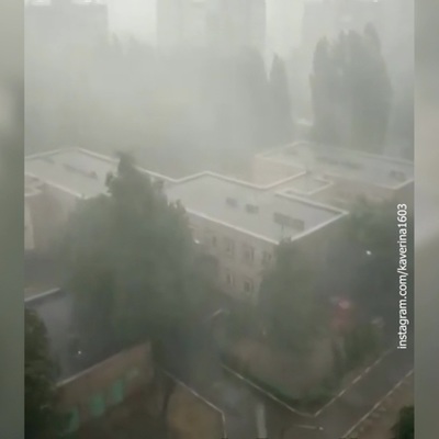 Снегопад, переходящий в метель, идет в горах сочинского поселка Красная Поляна на высоте выше 2 тыс метров Снегопад, переходящий в метель, идет в горах сочинского поселка Красная Поляна на высоте выше 2 тыс метров
