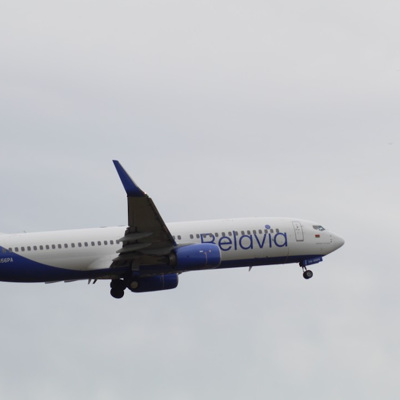 Подавший сигнал тревоги Boeing-737 совершил посадку в Домодедове Подавший сигнал тревоги Boeing-737 совершил посадку в Домодедове
