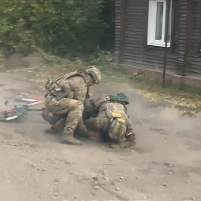 Под Мурманском ликвидировали сторонника ИГИЛ*, готовившего теракты Под Мурманском ликвидировали сторонника ИГИЛ*, готовившего теракты
