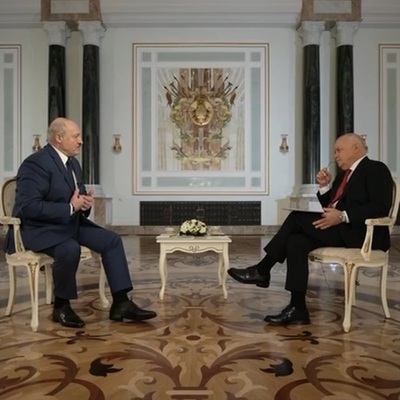 Лукашенко сообщил РИА Новости, что намерен посетить Крым Лукашенко сообщил РИА Новости, что намерен посетить Крым