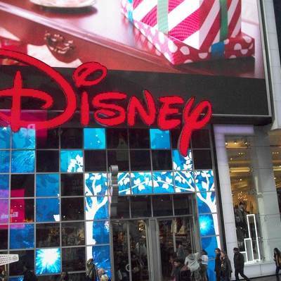 Disney обвинили в слежке за детьми через мобильные приложения Disney обвинили в слежке за детьми через мобильные приложения