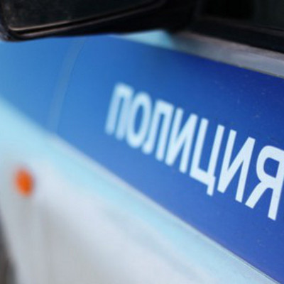 Мужчина с оружием прошел в здание журфака МГУ Мужчина с оружием прошел в здание журфака МГУ