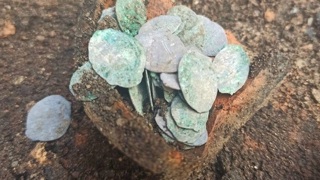 В Пскове обнаружили клад с монетами XVI века