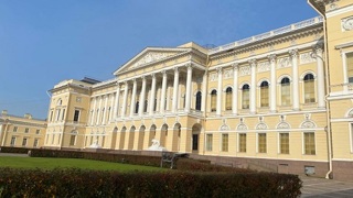 Русский музей получил в дар коллекцию экспонатов из предметов искусства ХХ века