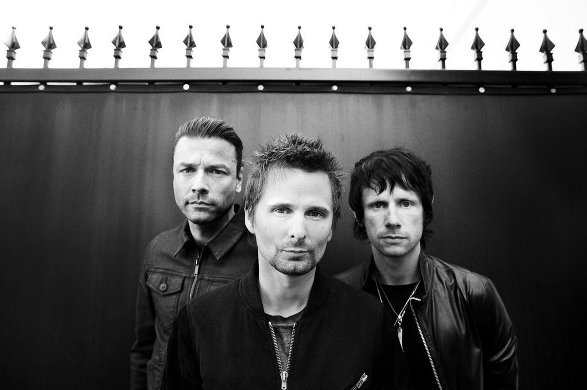 Muse песни. The Muse. Blackfield Британская рок-группа. Muse. Drones. Placebo & Rammstein.