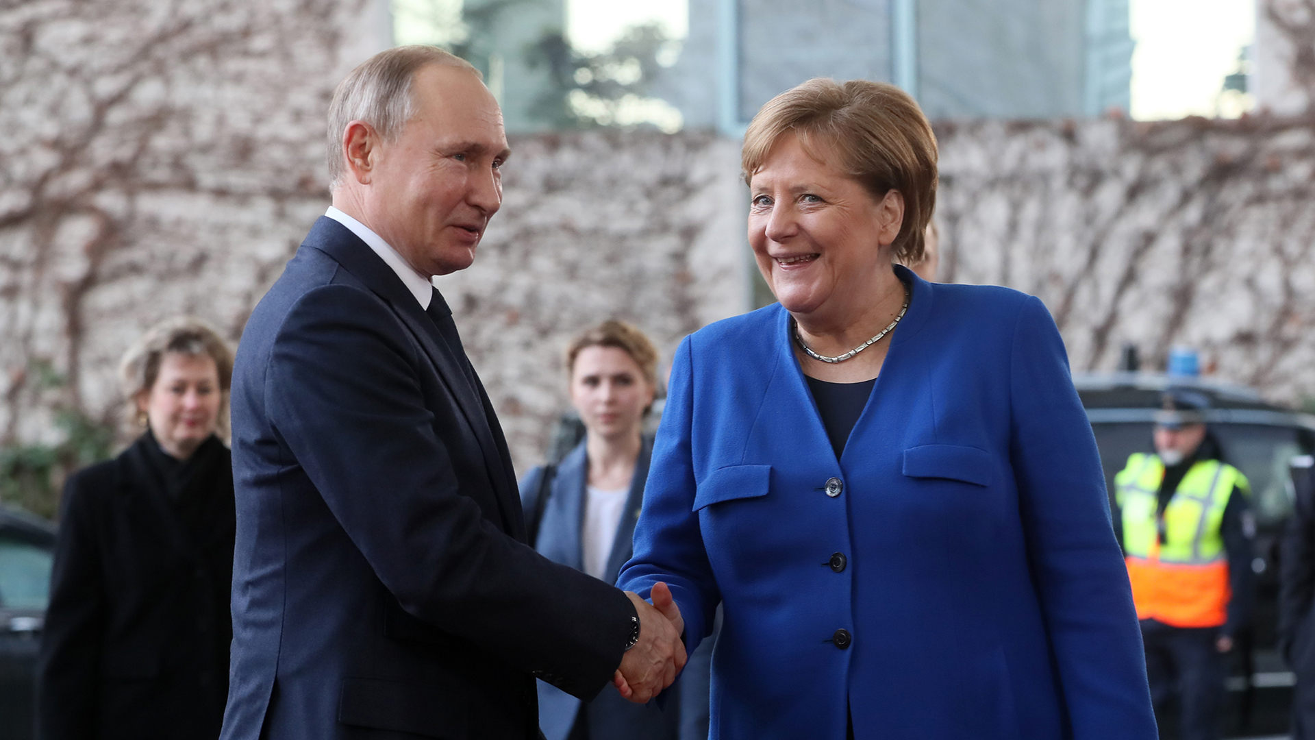 Путин И Меркель Милые Фото