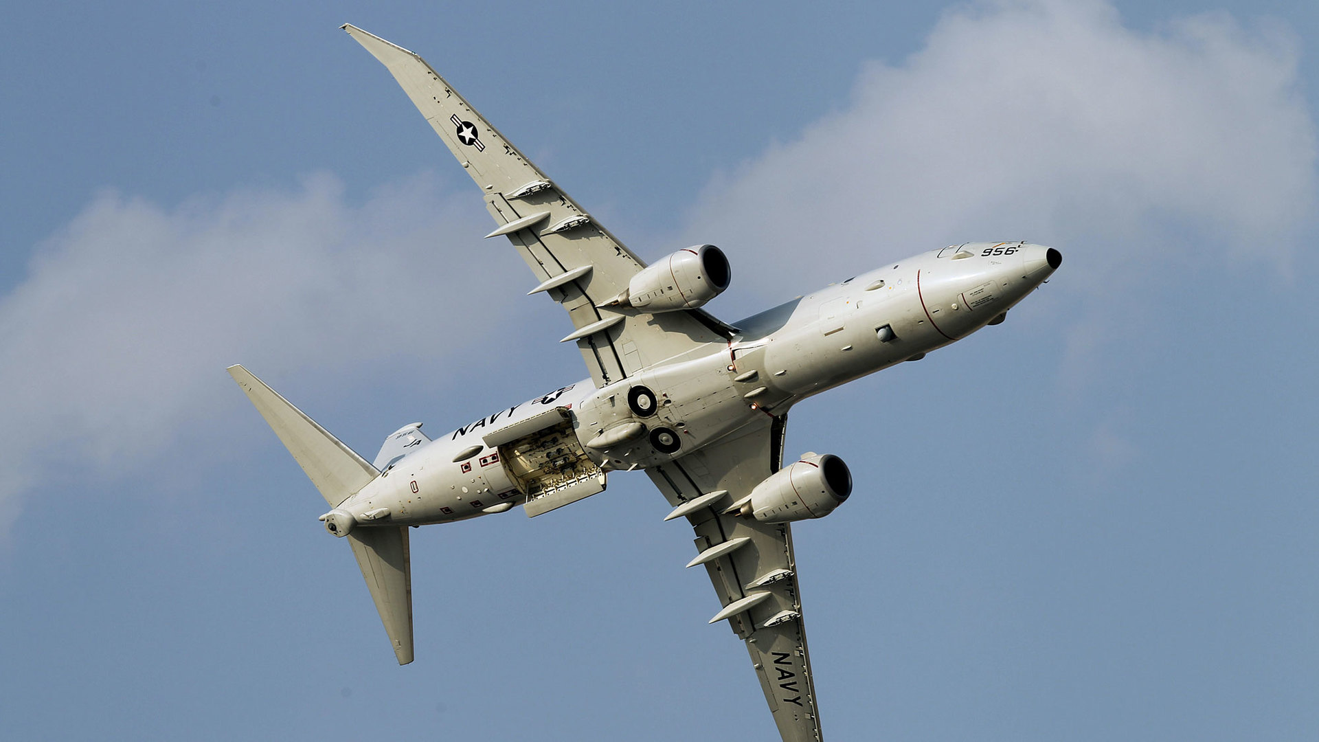 Самолет разведчик крым. Посейдон самолет разведчик. Boeing p-8 Poseidon самолет. Противолодочный самолет НАТО. Самолет разведчик США.