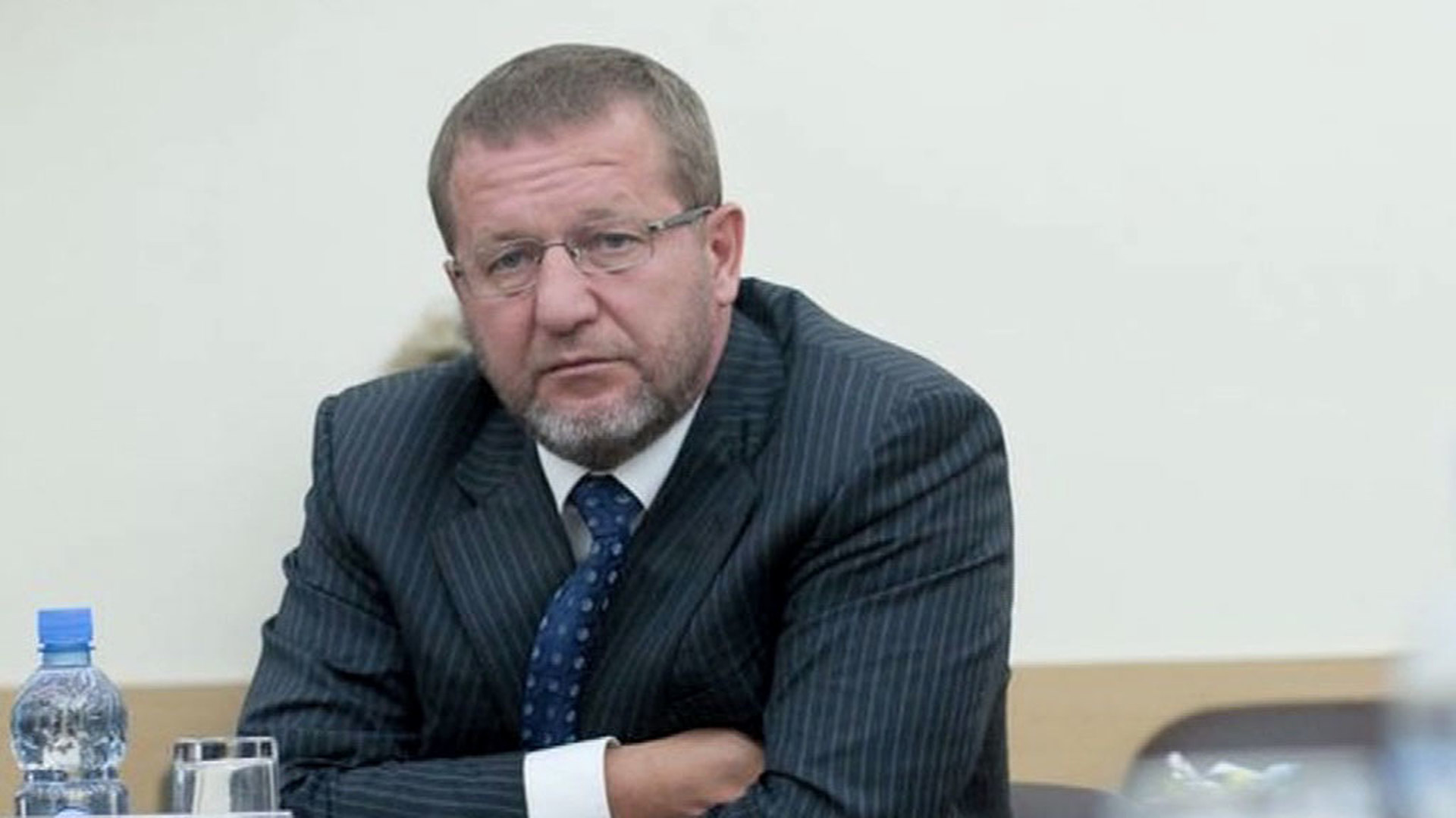 Куда делся бывший вице-премьер РФ Альфред Кох сделавший миллиардное состояние на махинациях с госимуществом