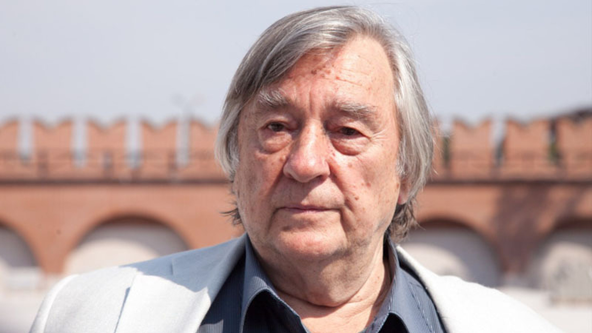 "У высшей власти напрочь отсутствует патриотизм, они против своего же народа, который обманывают уже 30 лет". Проханов об элите