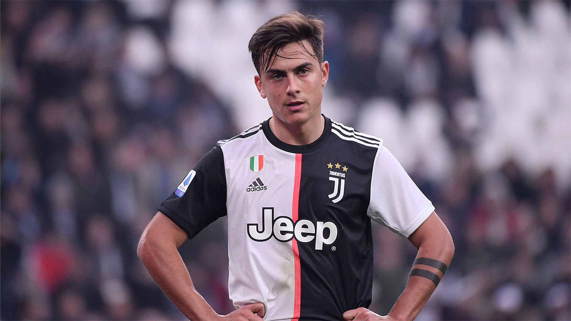 Футболист dybala фото