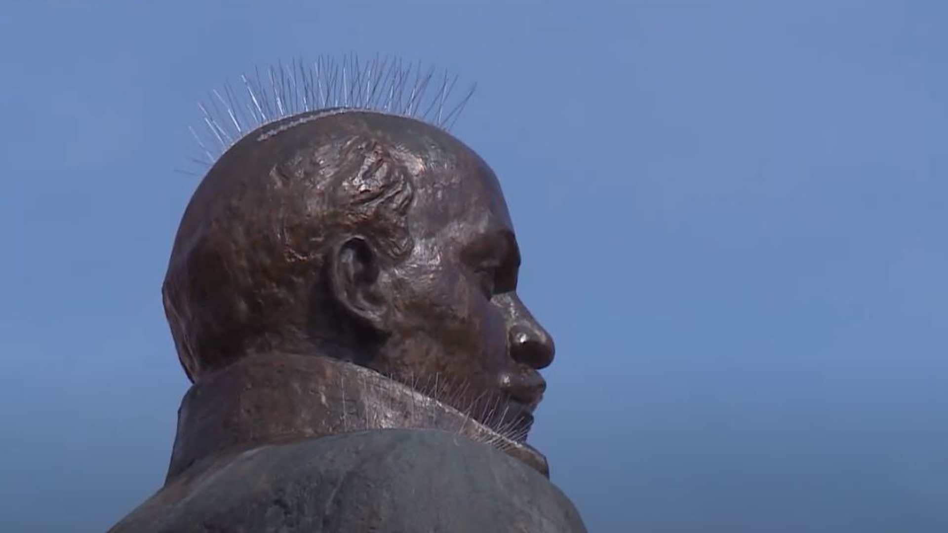Памятник Ленину в Магадане