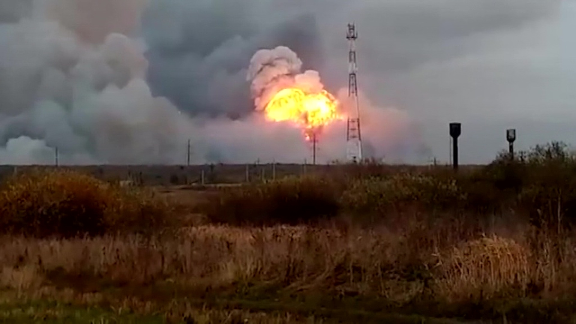 Взрыв на складе боеприпасов в Рязанской области