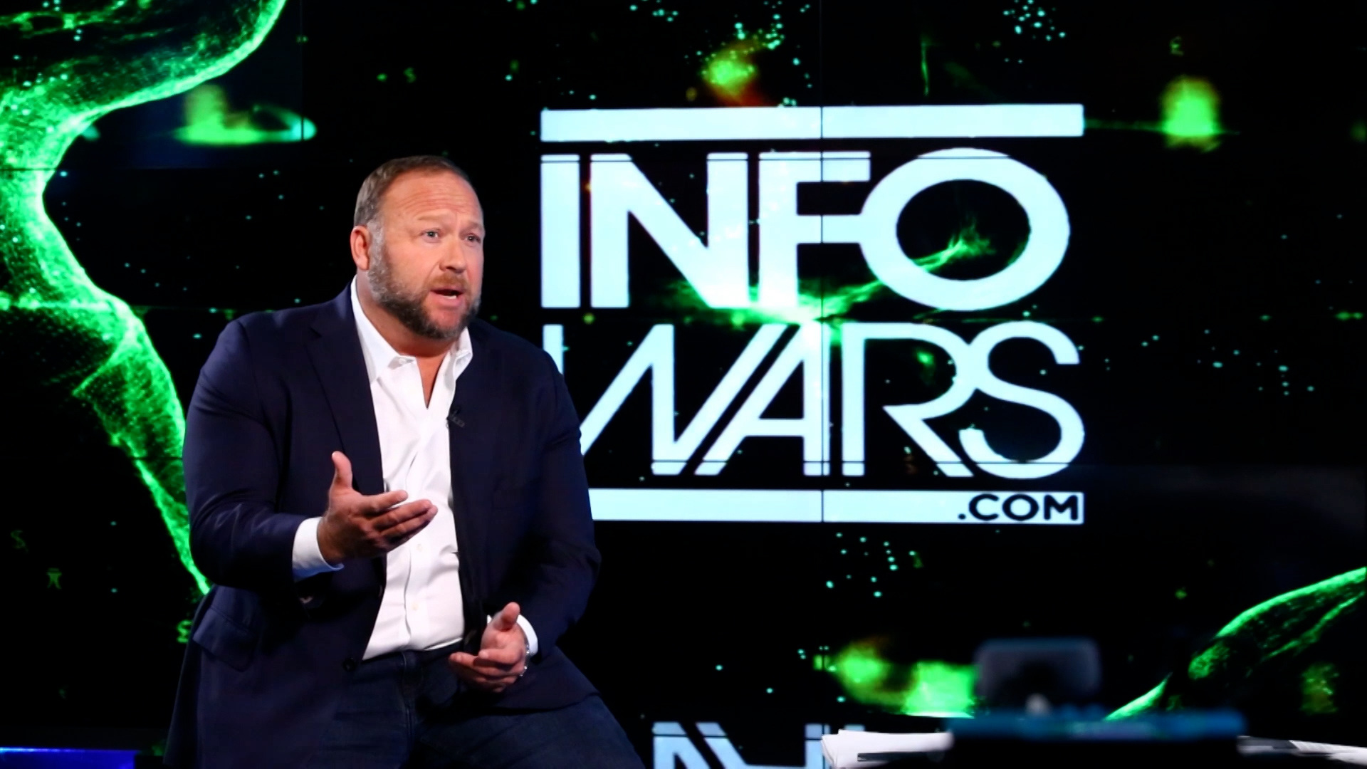 алекс джонс конспирологи. журналист алекс. алекс джонс журналист. американский конспиролог алекс джонс. журналист алекс.