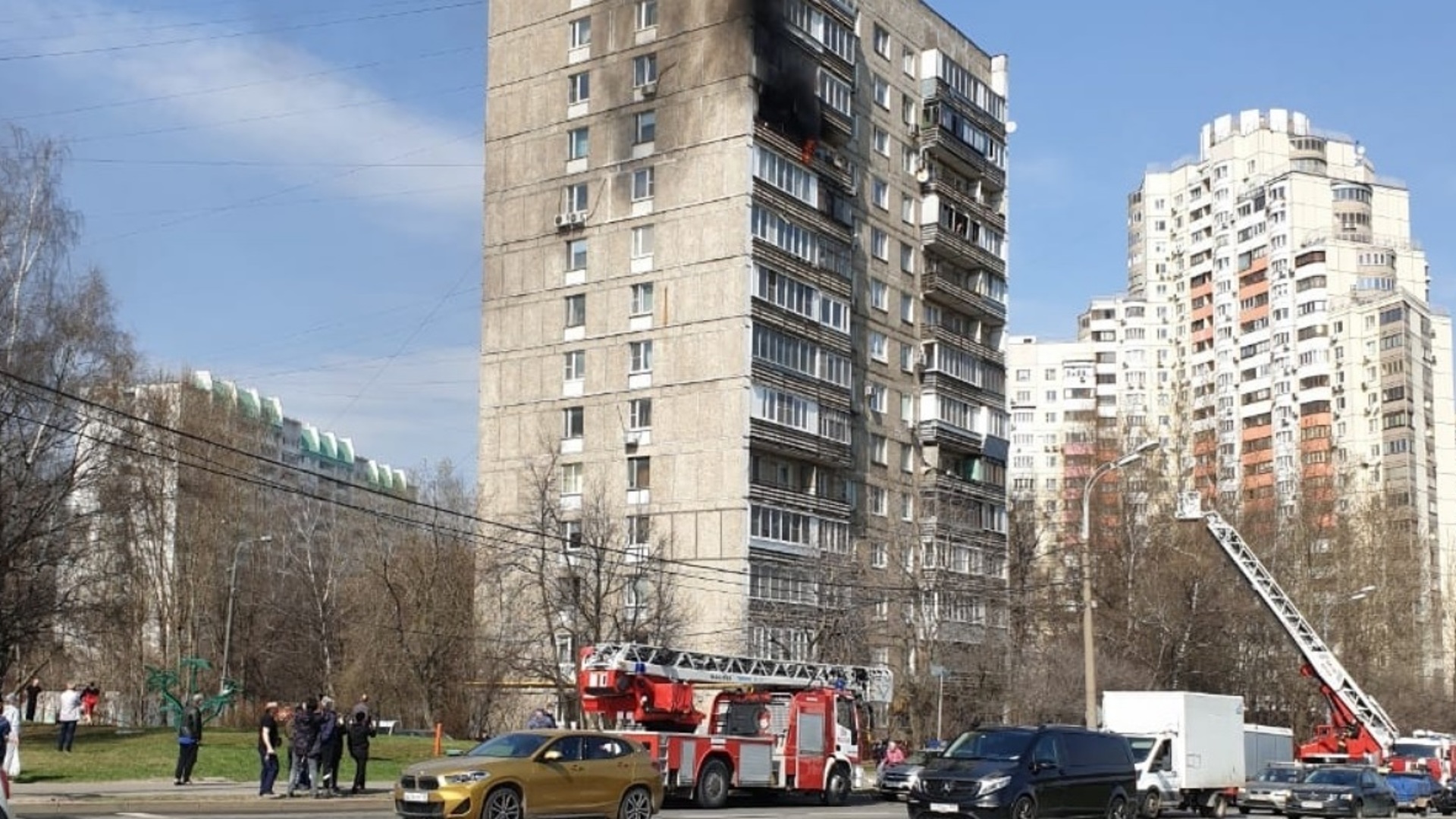 Улица островитянова москва. Пожар на Островитянова. Улица Островитянова 47 пожар. Островитянова 47. Пожар на улице Островитянова.