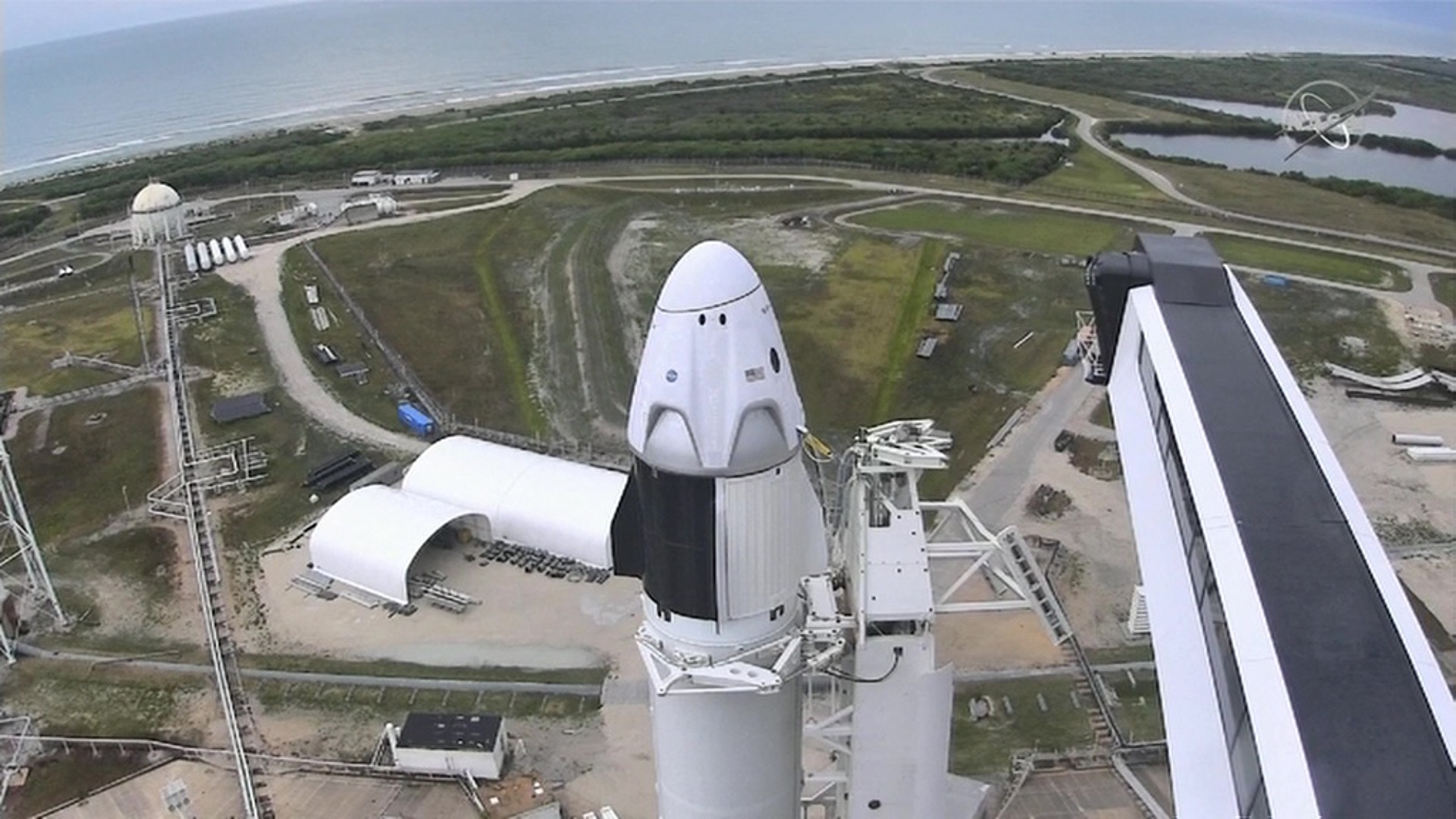 Проект crew dragon