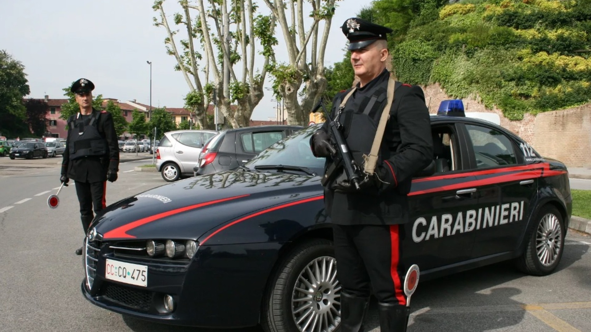 Полиция италии