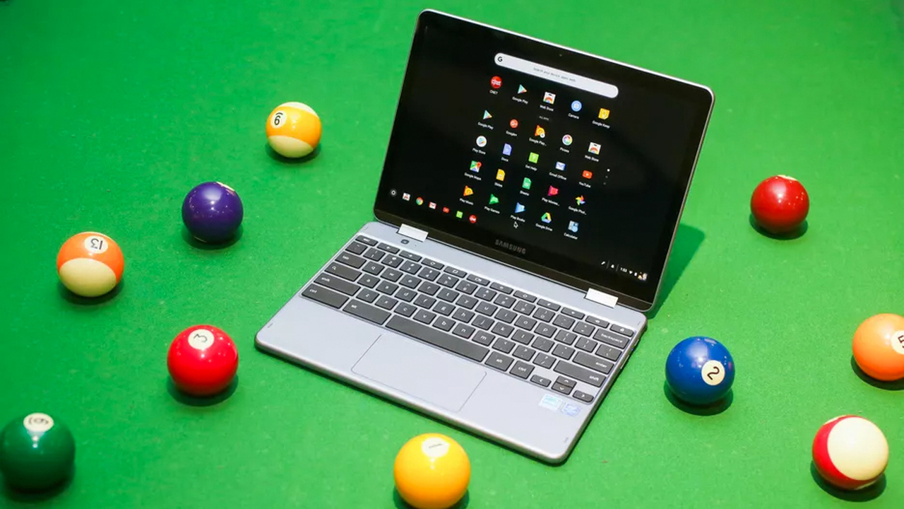 Самсунг представила Chromebook Plus V2 с процессором Intel и 2-мя камерами