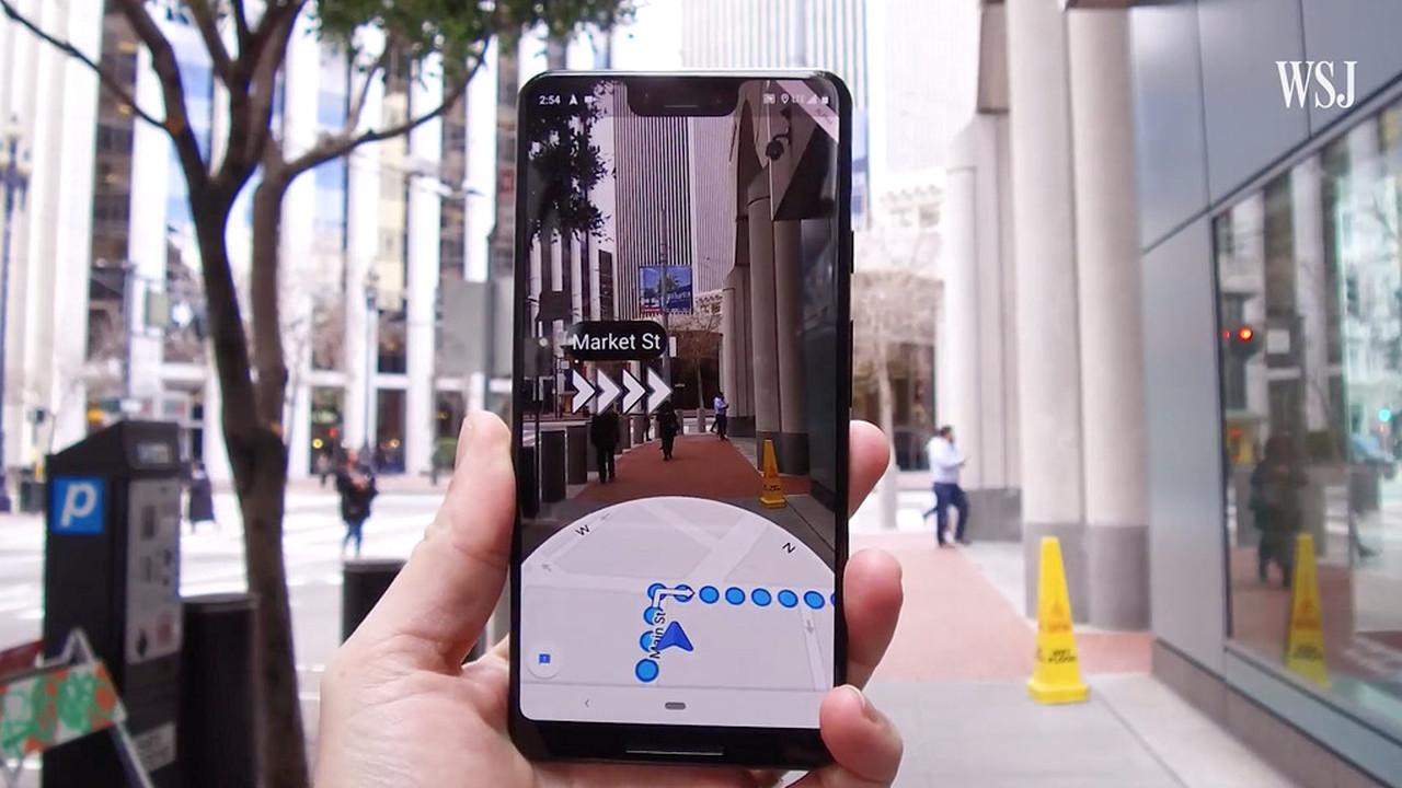 Google тестирует в Картах AR-навигацию