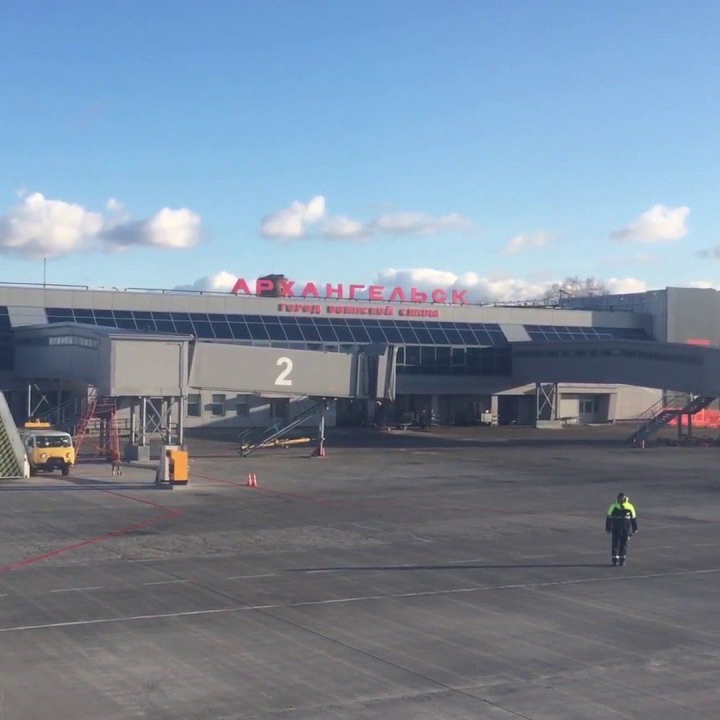 Аэропорт талаги архангельск. Международный аэропорт Архангельск. Международный аэропорт Архангельск имени ф а Абрамова. Аэропорт Талаги. Новый аэропорт Архангельск.