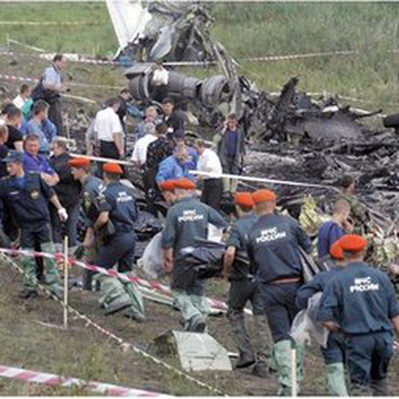 1 июля 2002 г. Ту 154 над Боденским озером. Авиакатастрофа над Боденским озером 2002. Катастрофа ту-154 над Боденским озером. Ту 154 башкирские авиалинии катастрофа.