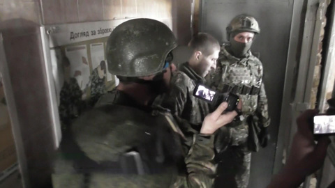 Вести. В ДНР следствие приходится вести под свист пуль