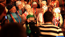 Евровидение-2012. "Бурановские бабушки"/Eurovision 2012. "Buranovskiye Babushki". На красной дорожке церемонии открытия