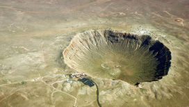 На фото Аризонский метеоритный кратер.