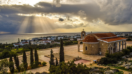 Кипр и Мальта лишили "золотых" паспортов 35 россиян