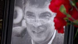 Иностранные дипломаты не пришли на могилу Немцова