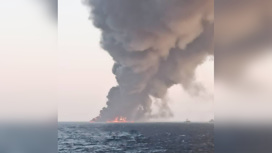 Крупнейший иранский корабль сгорел в Аравийском море