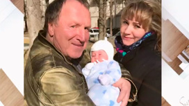 Владимир Стеклов с женой Ириной и дочерью Ариной, кадр из программы "Судьба человека"