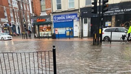 Ливень затопил десятки улиц британской столицы