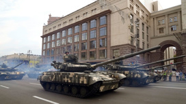 День незалежности: на улицы Киева вышли националисты и старая бронетехника