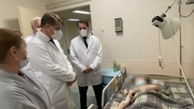 Мурашко навестил пациентов, пострадавших при нападении в Перми