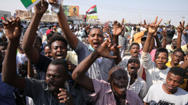 Судан: все охвачено огнем, связи нет