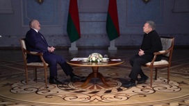 Лукашенко объяснил, зачем ему понадобился автомат