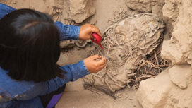 Мумии детей из могилы связанного мужчины могли быть жертвами страшного ритуала