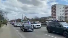 Нападение на российский автопробег в Афинах изучит следствие