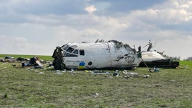 Ан-26 развалился на части после крушения в Запорожье