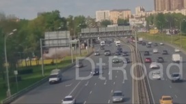Водитель устроил "пыльный переворот" на юго-востоке Москвы