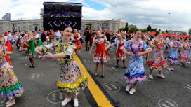 Книга рекордов России – самое массовое танцевальное вращение
