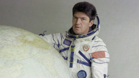 Космонавта Рюмина похоронили в "Пантеоне" в Мытищах