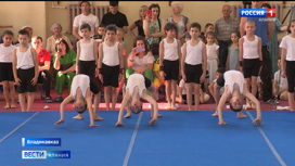 В Лескене более двух лет работает секция спортивной акробатики, детей привозят на занятия даже из Кабардино-Балкарии