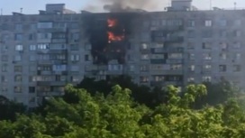 При тушении жилого дома на востоке Москвы спасены два человека