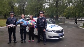 Сотрудники ДПС помогли роженице доехать до больницы на Урале