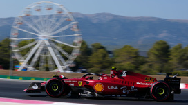 "Формула-1". Две машины Ferrari лидируют во Франции