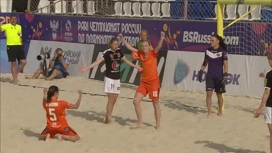 "Кристалл" стал победителем чемпионата России по пляжному женскому футболу