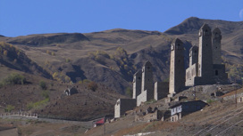 Чем привлекает туристов средневековая крепость в горах Чечни