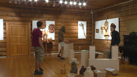 В Усадьбе Сукачева в Иркутске сегодня открылась выставка работ резчиков по дереву
